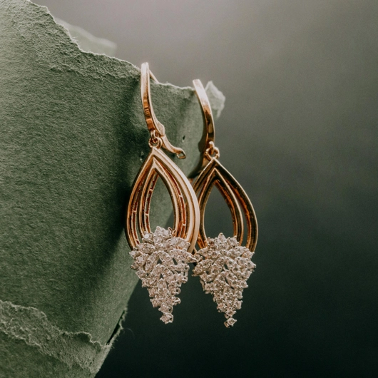 A set of earings